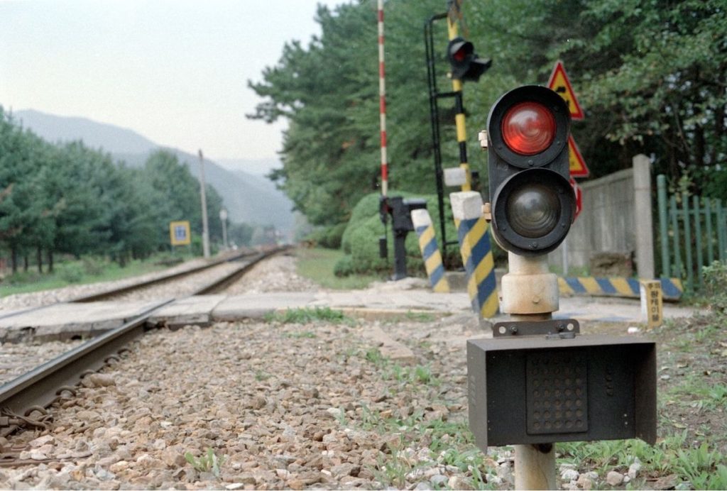 Railroad Semaphore Signals of the World